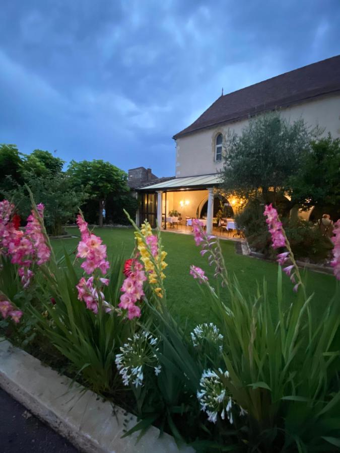 Logis Hostellerie Des Ducs Duras Exterior foto